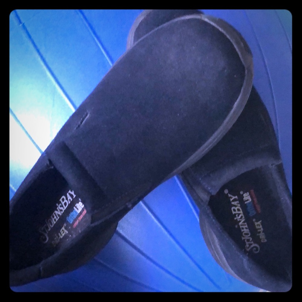 St. John’s Bay Ortholite Women’s shoes. Size 8